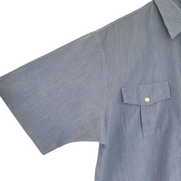 Van Heusen‎ Short Sleeve Striped Button down Shirt Womans Size L Blue - Picture 4 of 10